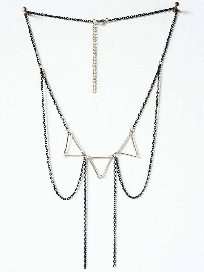 Handmade Necklace - 3 Triangle Silver Grey Charms with Collar Shaped Black Chains - EPUU