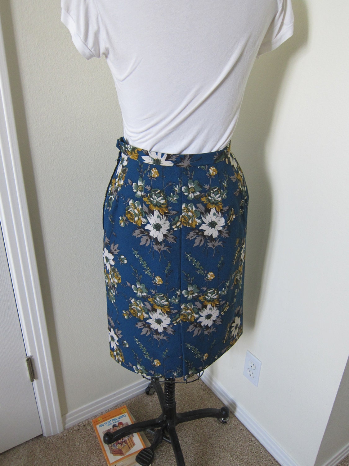 25% sale: Vintage Blue Japanese Floral pencil skirt