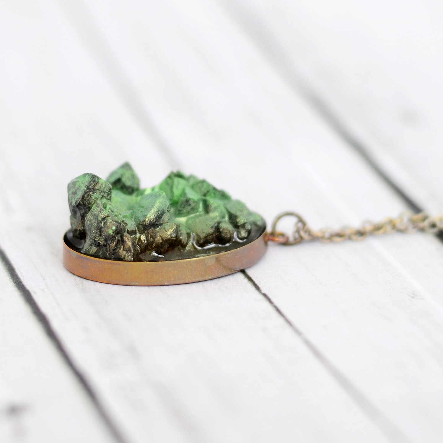 Faux Emerald Green Quartz Necklace