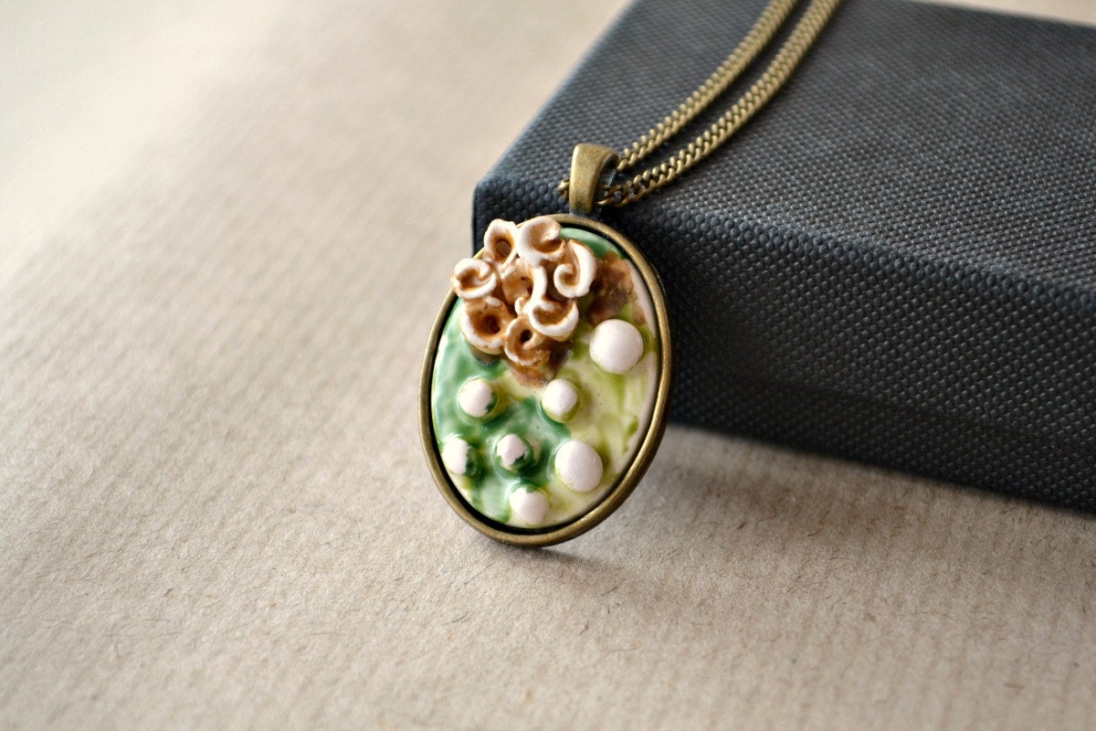 Woodland moss necklace - forest green and brown textured ceramic design - nature - spring trend Mother's day gift