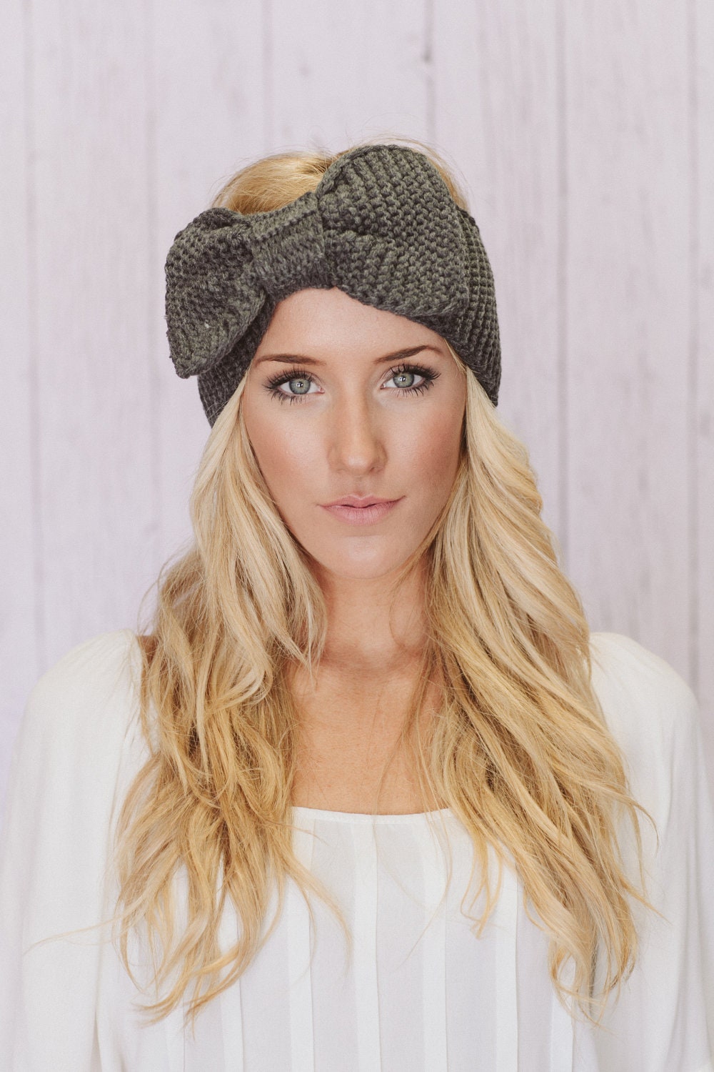 Knitted Bow Headband Oversized Bow Ear Warmer in Gray Women's Fashion Accessory