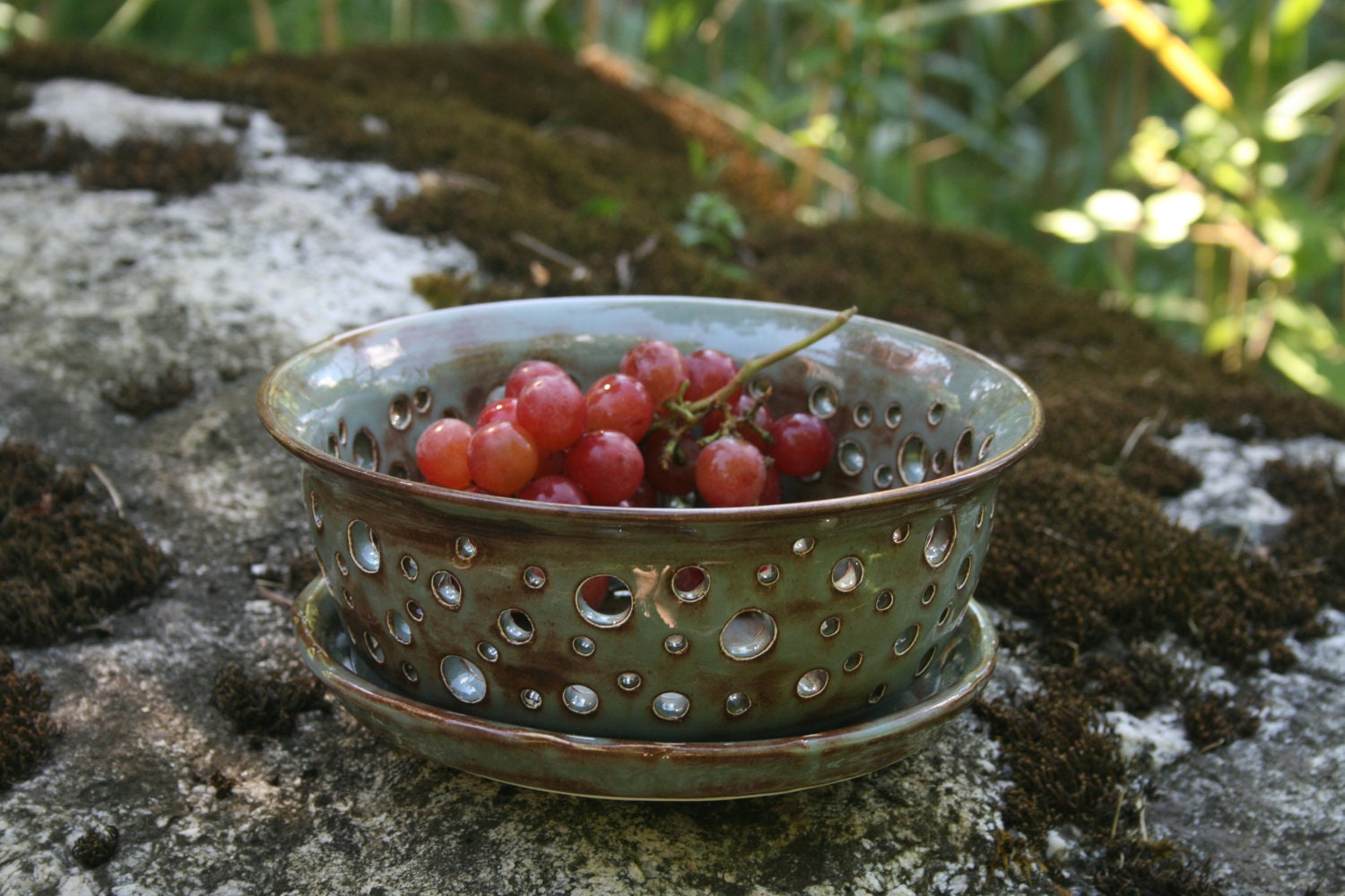 BEST SELLER Stoneware Ceramic Pottery Berry Bowl Colander With Saucer