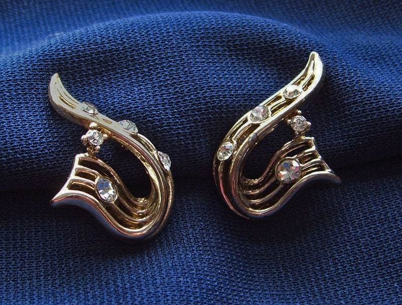 Vintage Coro Earrings / Rhinestone Accents /clip on