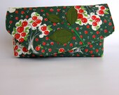 Apple Tree Clutch