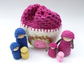 Cozy cottage on the go wood peg dolls felted pouch