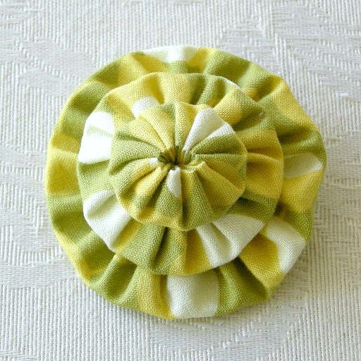 Stacked Flower No 3 - small fabric brooch