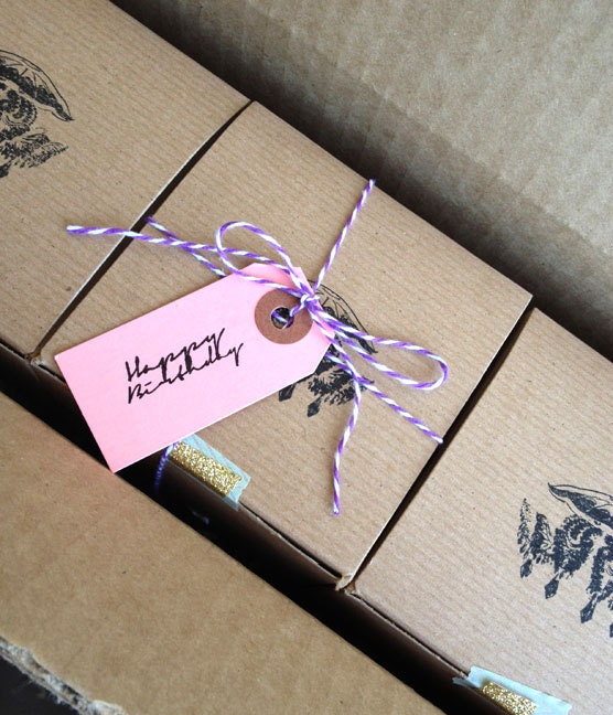 birthday // gift wrap