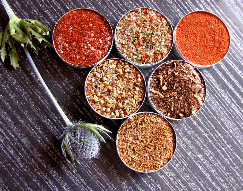 gourmet BBQ rubs kit for red meat and burgers - the perfect gift for him - 6 containers in a gift box