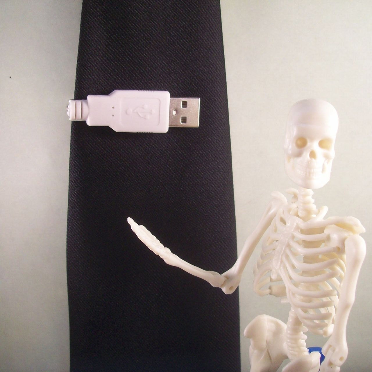 Usb Tie