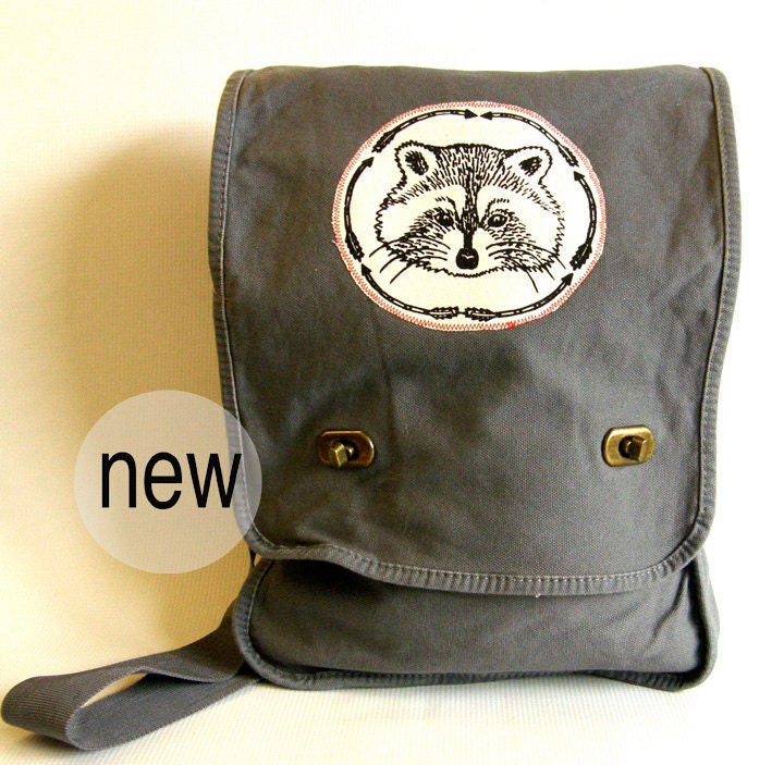 Raccoon Messenger Bag--Field Bag-- Applique-Screen Printed Cotton Canvas-Grey-Arrows-Spring Fashion