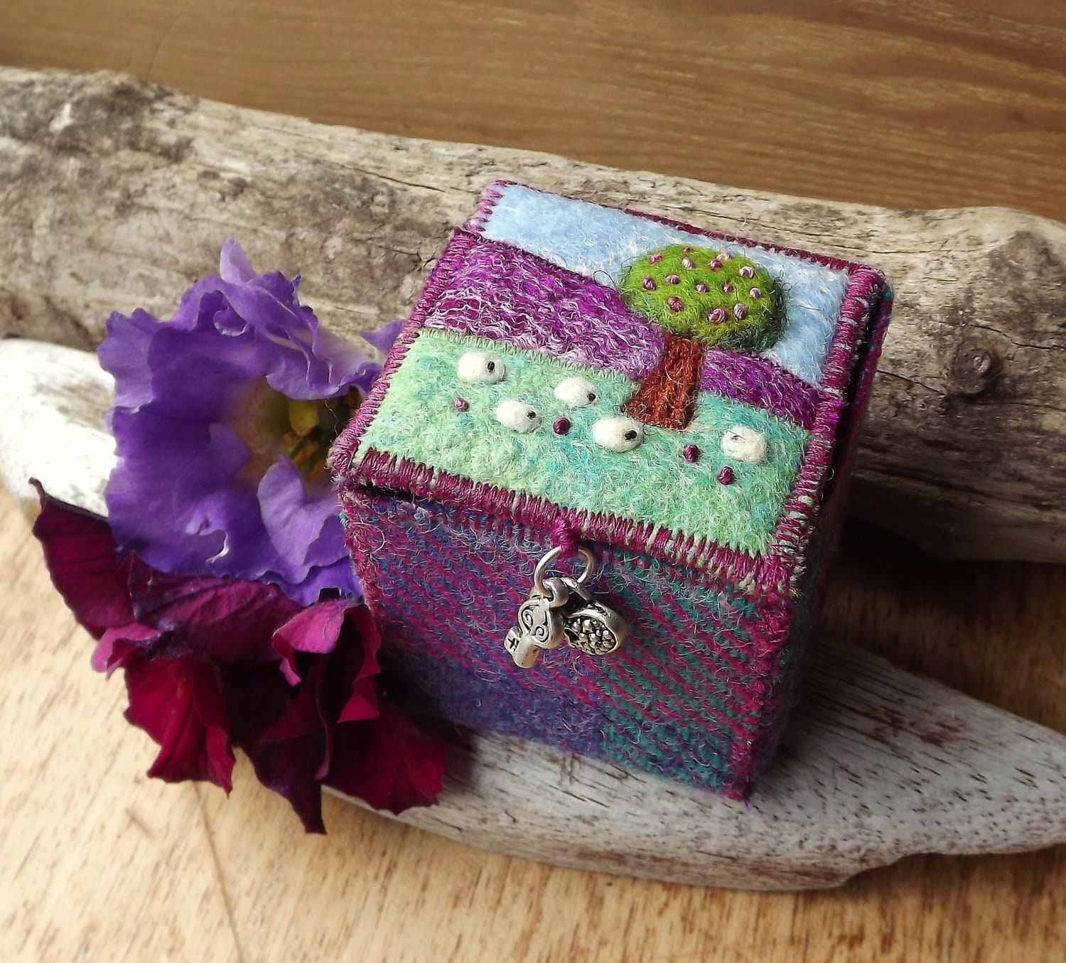 Trinket Box Harris Tweed and Felt with Heart Padlock and Key