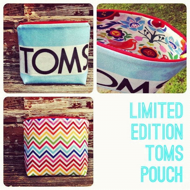 TOMS Zippered Pouch w/ Rainbow Chevron LIMITED EDITION
