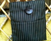 Large Shoulder Bag in Obsidian