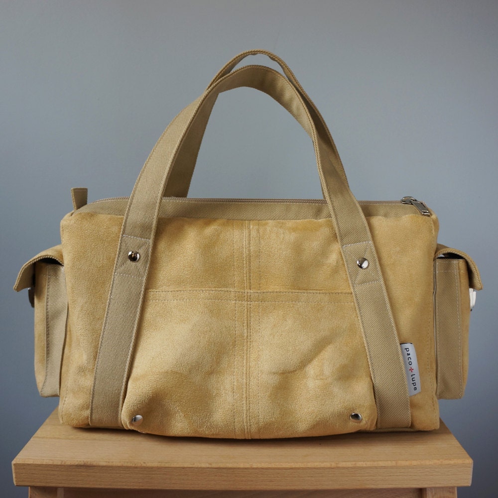 Lille Satchel (in pale yellow)