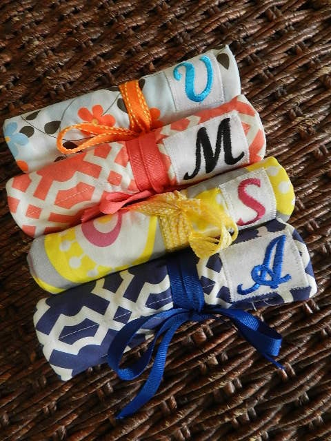 Personalized Gift Idea - Set of 7 Travel Jewelry Organizer Roll with Monogram
