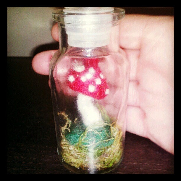 Needle Felted Amanita Mushroom Fairy Wedding Toadstool with Moss Decoration