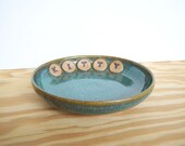 Stoneware Kitty Dish in Sea Mist Glaze