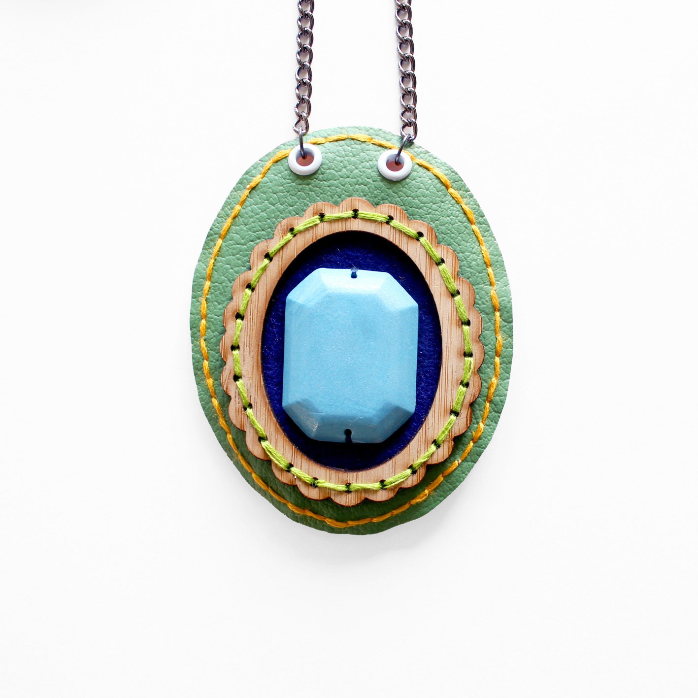 Medal necklace - Wild Jubilation