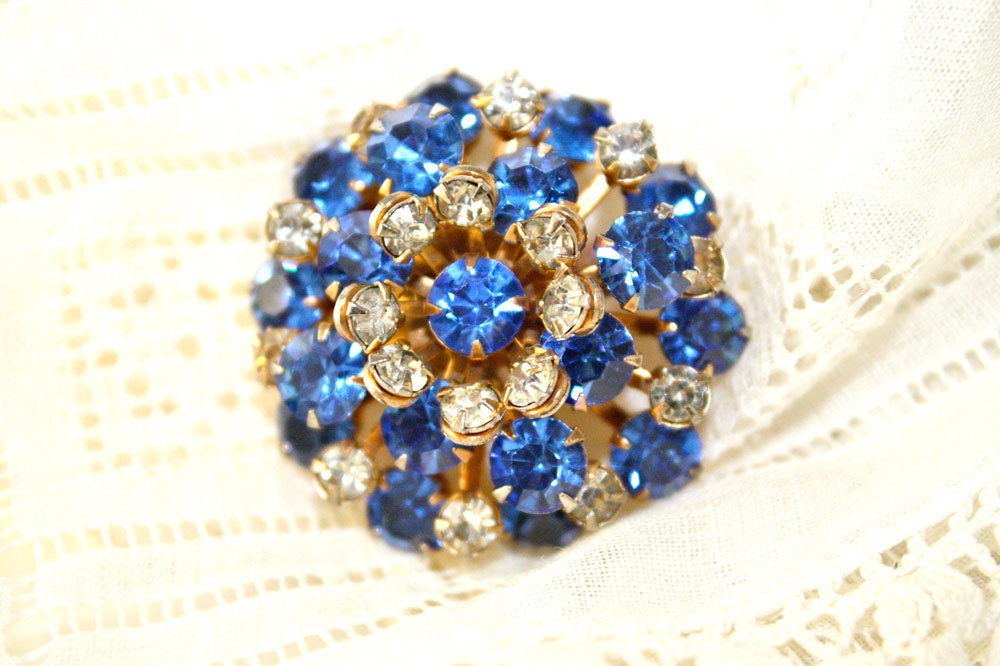 Vintage Crystal Blue Snowflake Layered Brooch Cluster Pin Antiqued Gold Tone