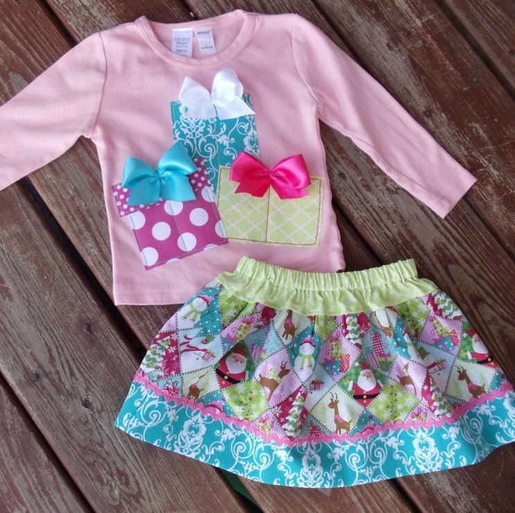 Girls Christmas "WINTER WONDERLAND"   tee with skirt  in sizes 6-12-18-24 month and 2T features Santa, reindeer, gifts, Snowman