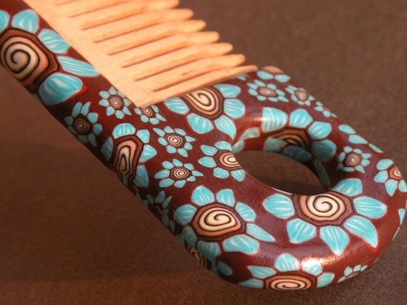 Chocolate, Peppermint Petite Flowers on the Wooden Comb, Natural Beech....