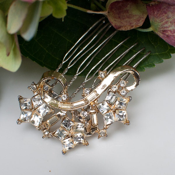Vintage Gold Rhinestone Trifari Hair Comb