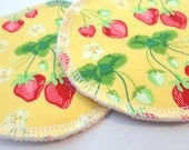 Waterproof Organic Cotton Flannel Nursing Pads - Strawberry on Yellow