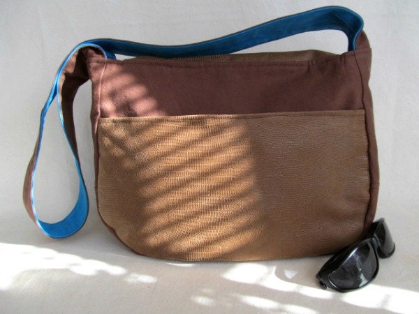 SCHOOLGIRL MESSENGER  The best for cyclists