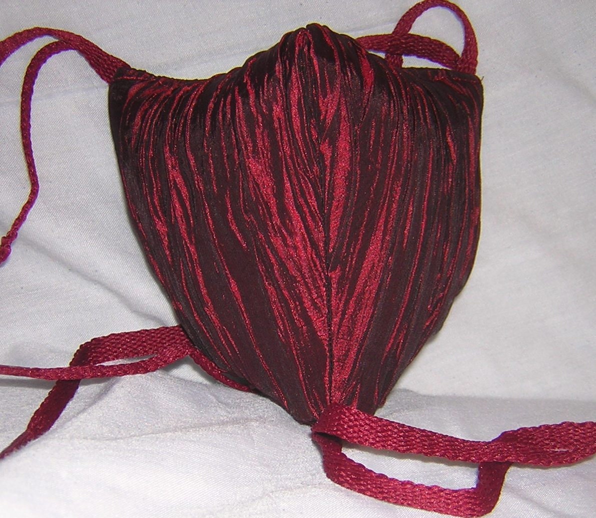 Renaissance Padded Scarlet/Burgandy Crinkley Codpiece with Ties