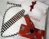 Alabama Hooded Towel Baby Gift Set  Five pcs One Hooded Towel Two Washcloths One Burp Cloth and One Pacifier/Toy Clip