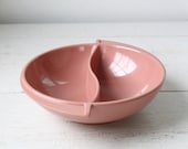 vintage 1950s divided bowl. Boonton melamine pink serving bowl. Mid century atomic modern / the HOLIDAY SIDES bowl