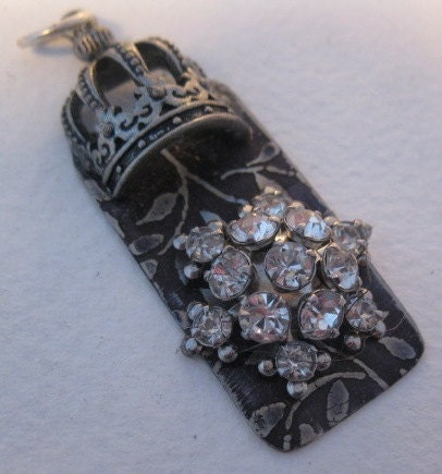 etched metal vintage rhinestone and crown pendant charm