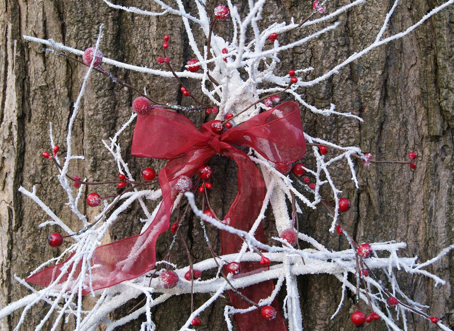 Christmas Wreath - White Twig Wreath - ICED CRANBERRY SPARKLE - Holiday Wreath - Front Door Wreath