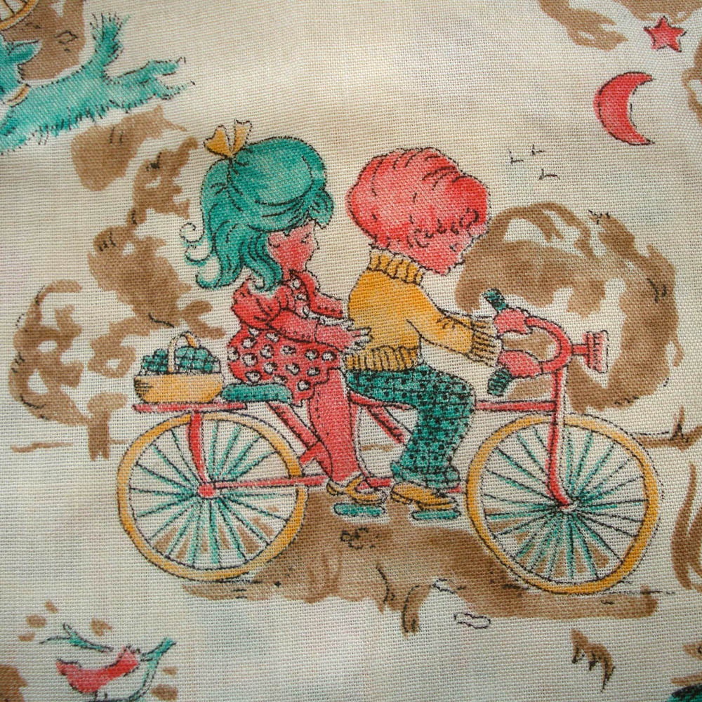 Vintage Novelty Child Print - Bonnets Bicycles Scotty Dogs - Cotton Yardage