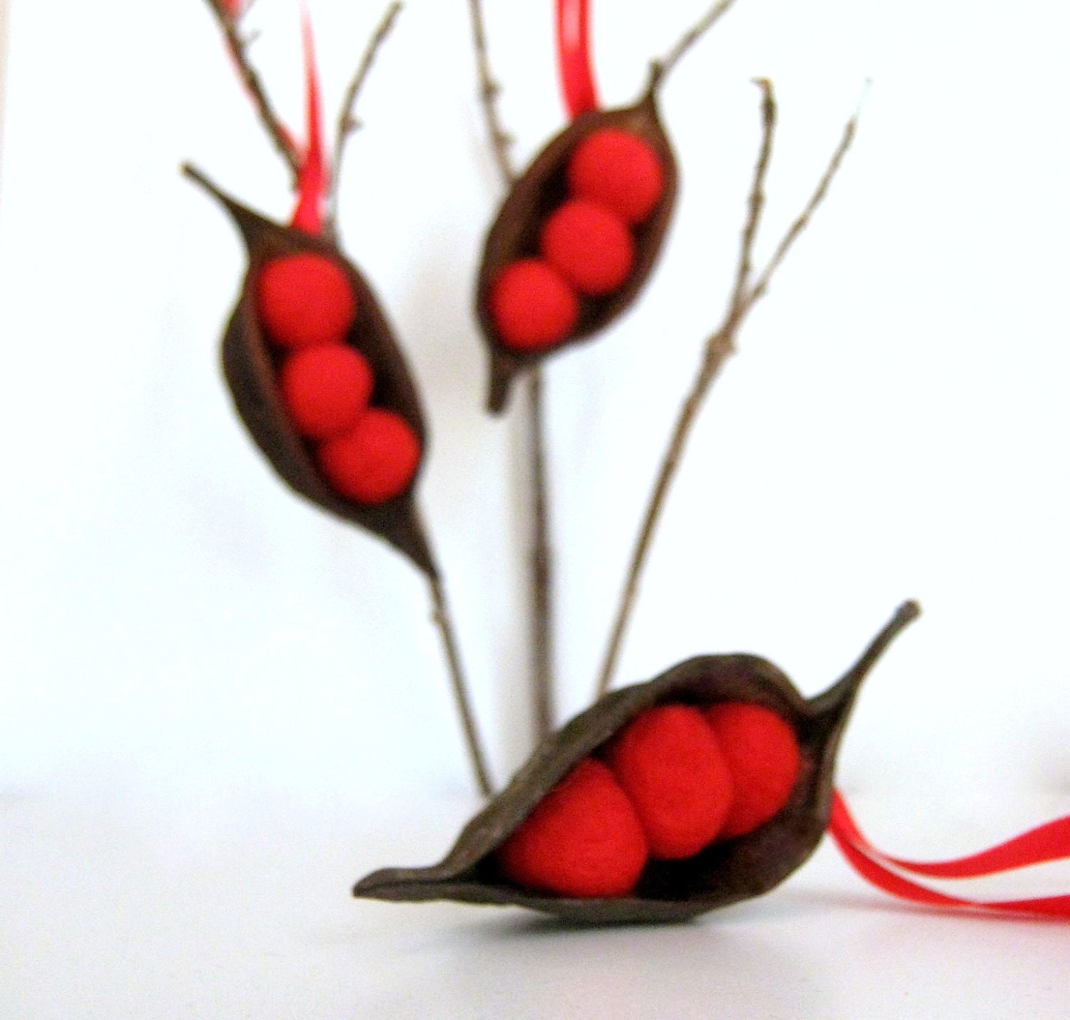 Wool Needle Felted Ornaments - 3 Red Peas in Natural Wooden Pods - Eco Friendly Home Decor  Display -  Winter Needle Wool Felted Decoration - FeltVille