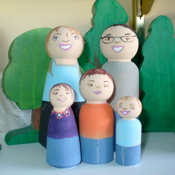 Wooden Peg Dollhouse Dolls, Deposit for Personalized Family Doll Set / Waldorf Toys