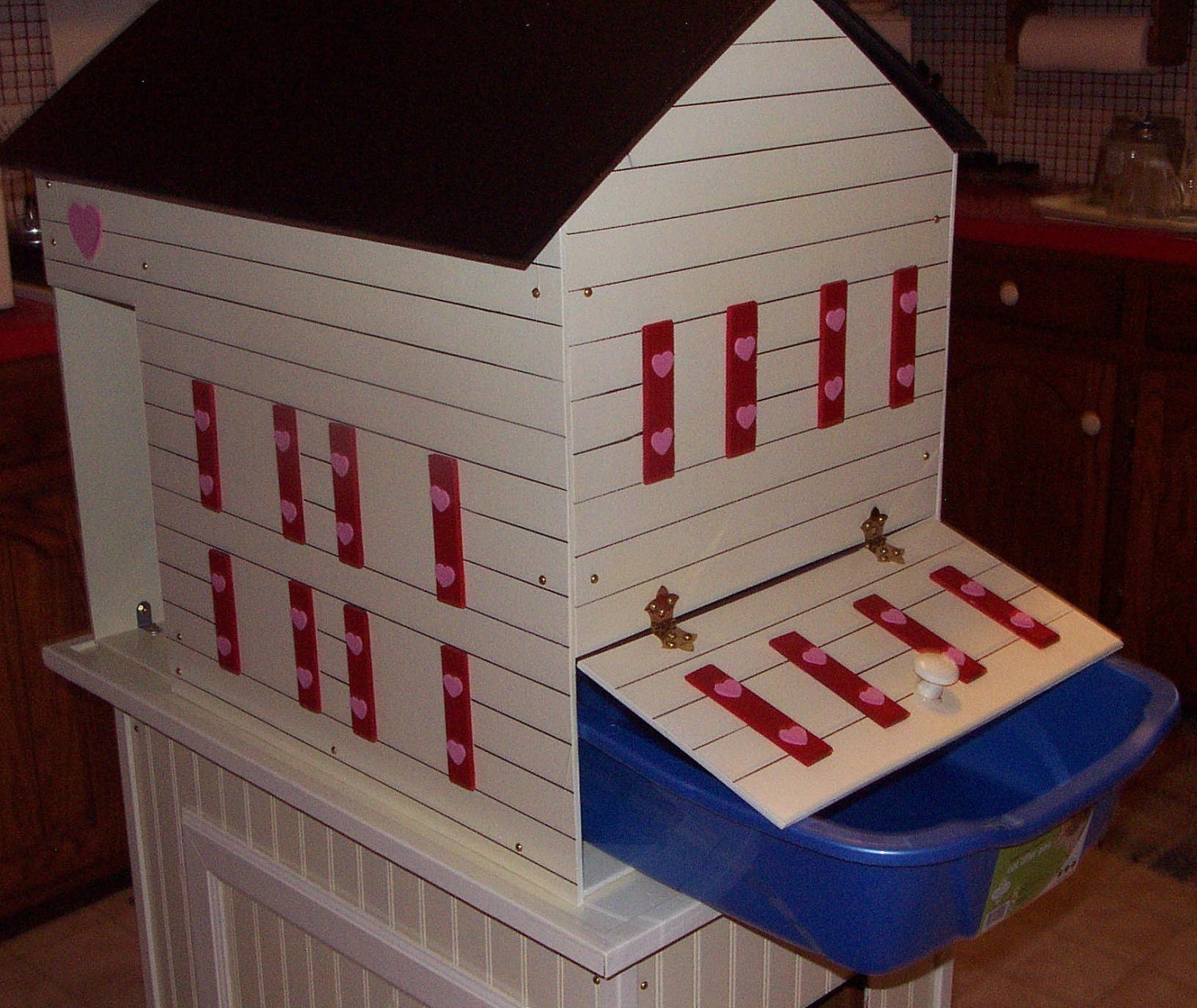 Cat Litter Box - Dog & Childproof  - FRONT OPENING Meow Manor - Litter and Odor Control - IMPROVED