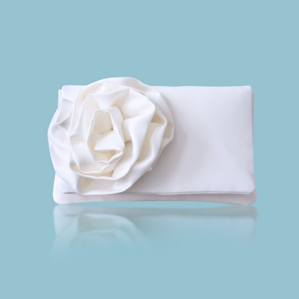 Ivory satin Cherish flower coin purse