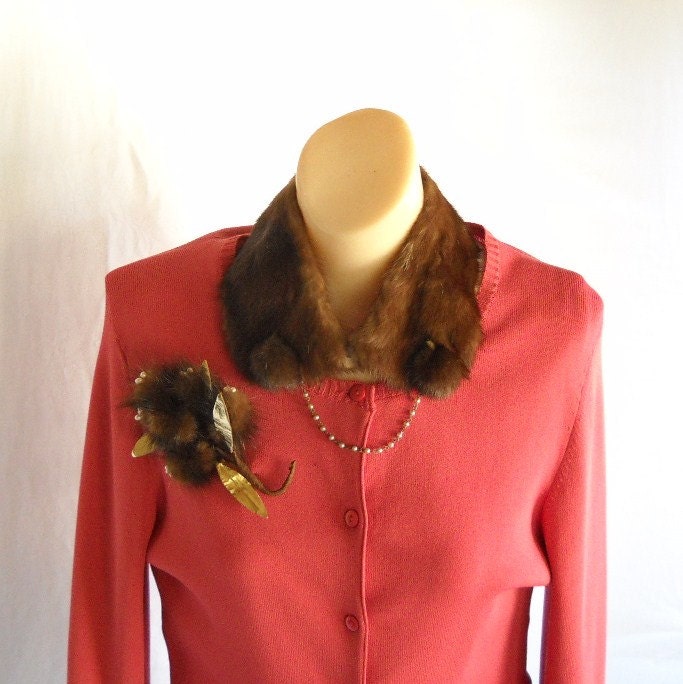 Vintage Collar Clip On Fur Collar and Brooch Set