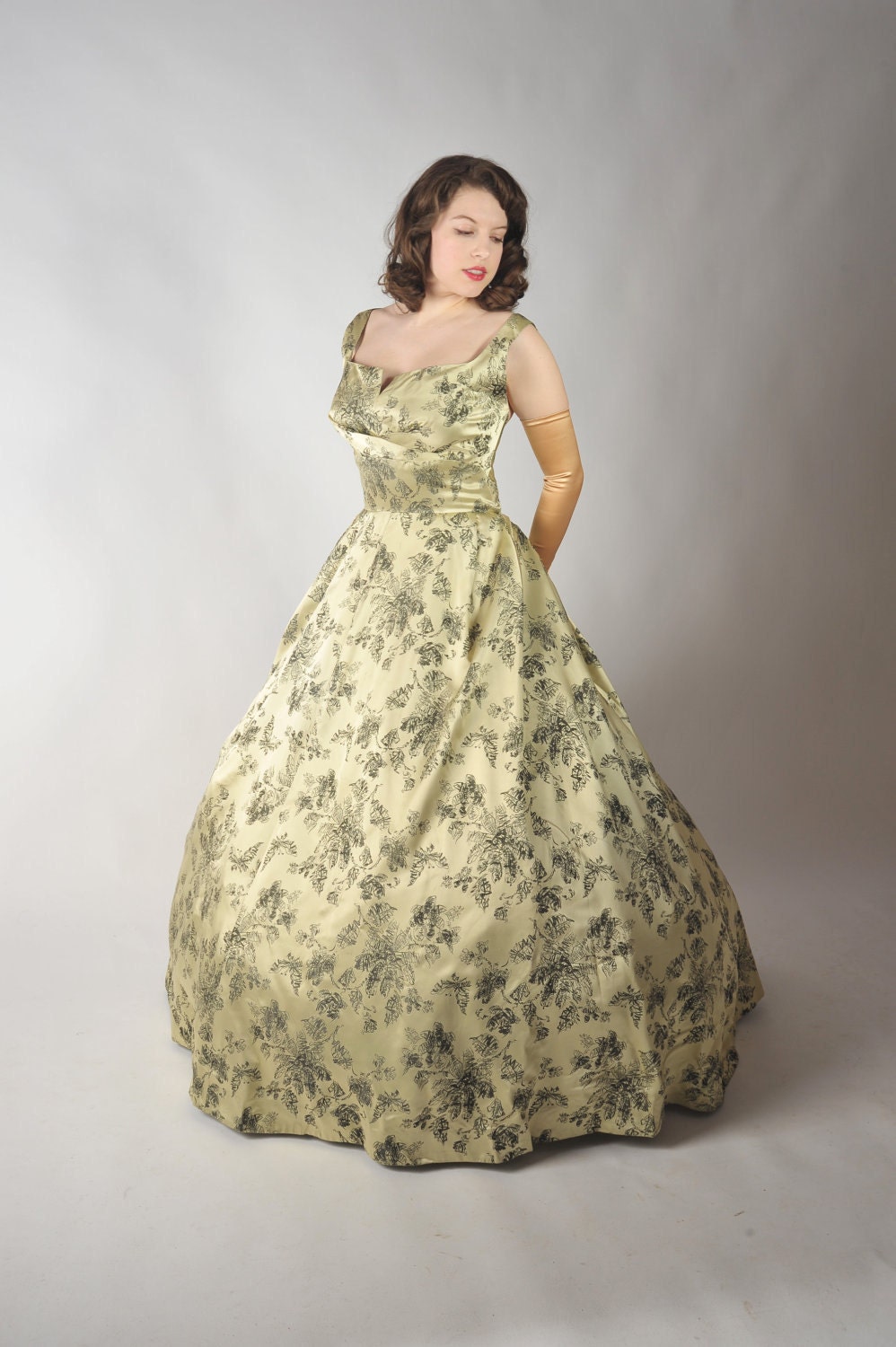 Vintage 1950s Gown // Amazing Custom Made Gold and Black Satin Ballgown