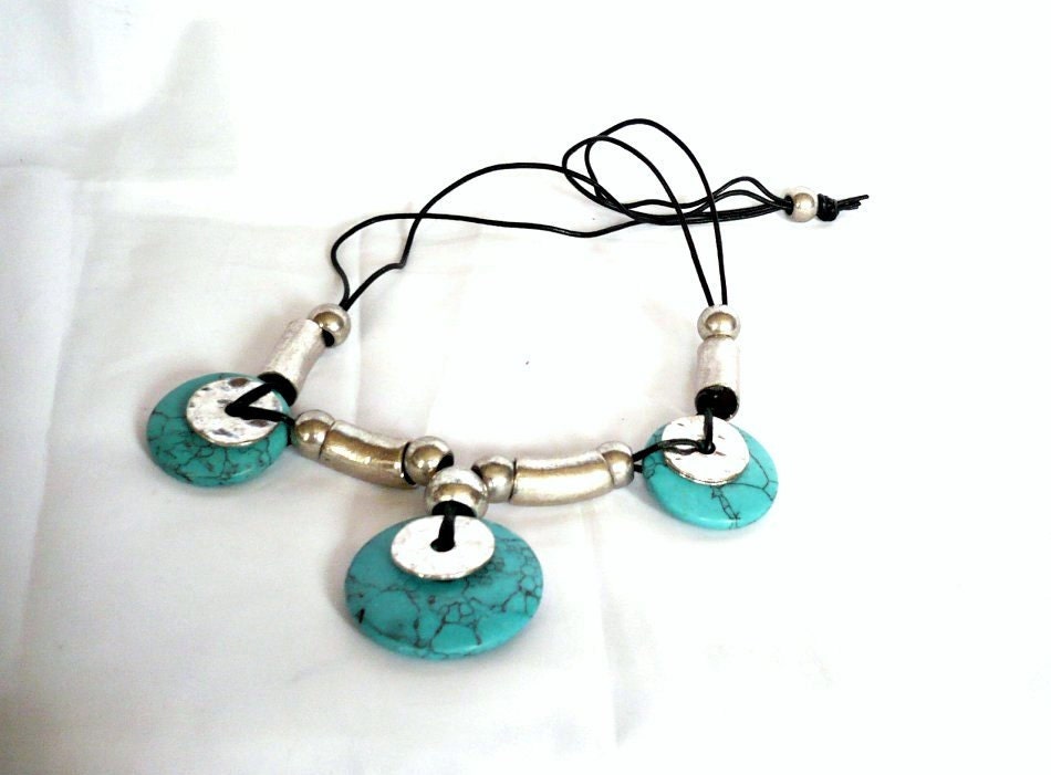 BLEU Chunky Howlite and Metal Necklace