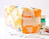 Makeup Bag Toiletry Kit Cosmetic Case Daisy Oilcloth Small