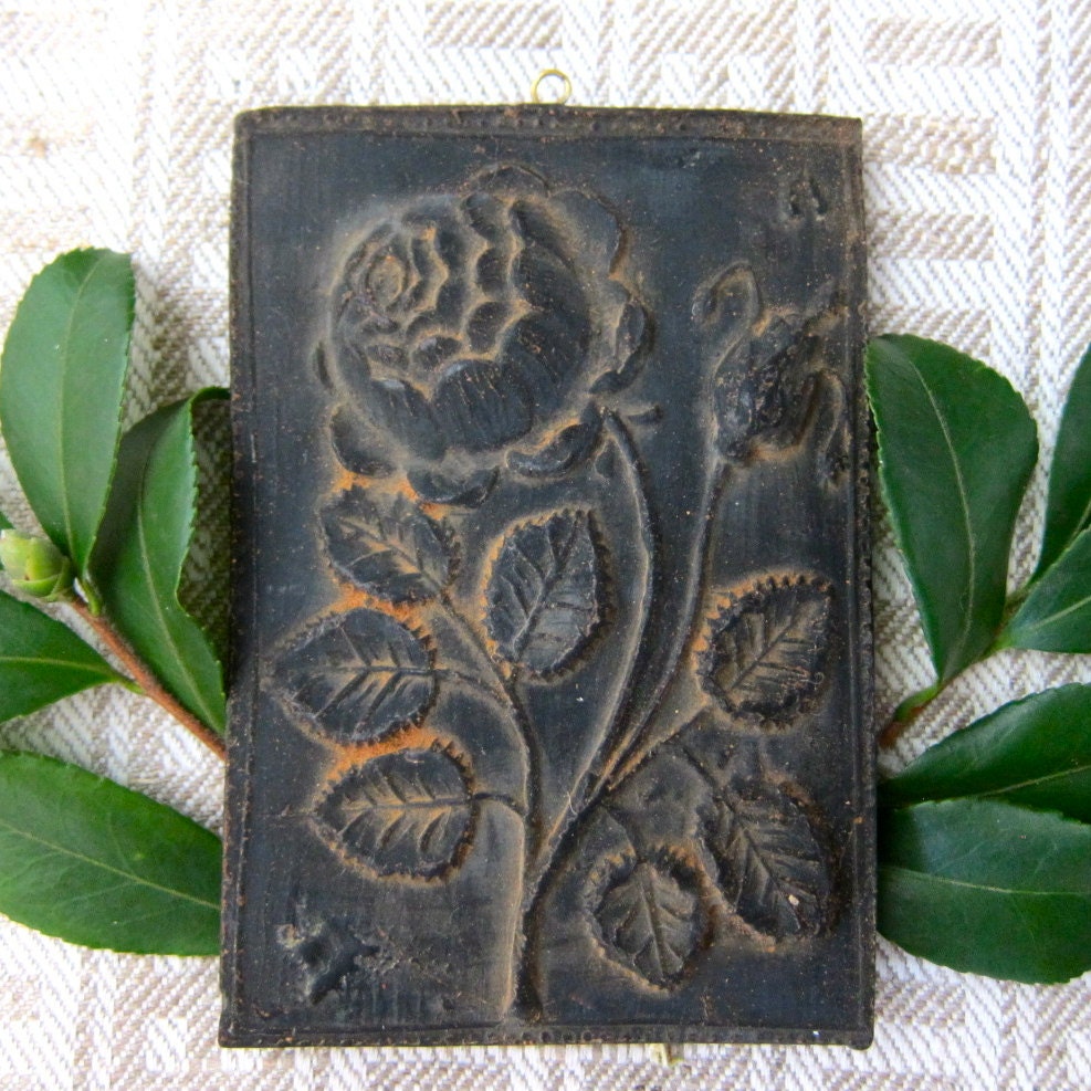 ROSE PLAQUE Cast Black Beeswax Primitive Very Detailed Ornament