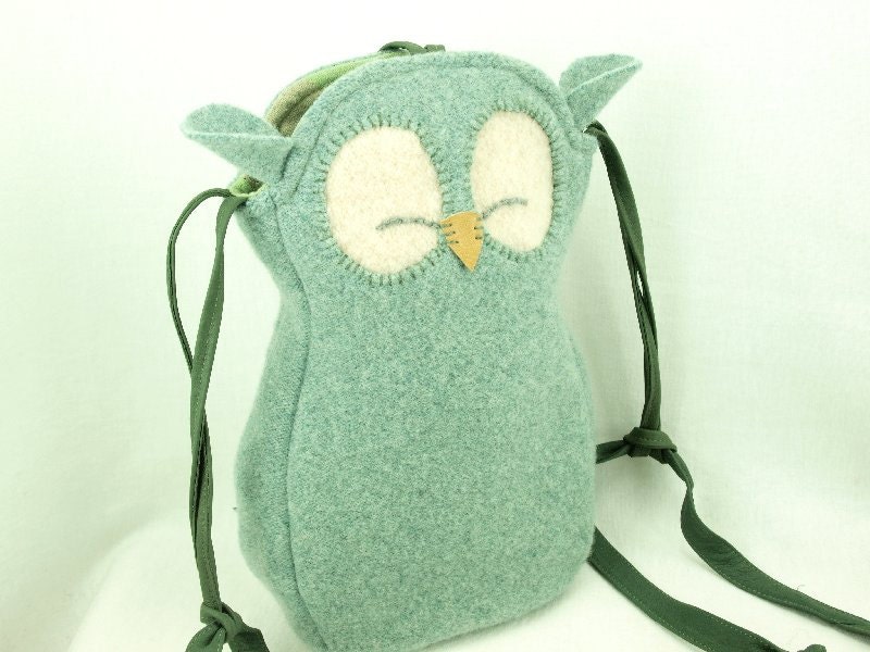 Owl Bag Wool Messenger Bag Recycled Wool in Light Turquoise with Adjustable Leather Strap Cotton Lining Eco Friendly Height 10"