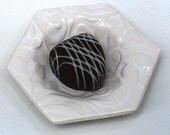 Tiny ceramic texture bowl, trinket bowl, shower gift, hostess gift, bridesmaids gift, small bowl, favor, light ecru, 3.5 in