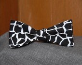 Black and White Giraffe Bow Tie
