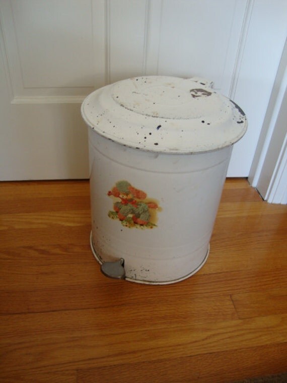 antique enamel ware metal baby diaper pail with lift by elaneart