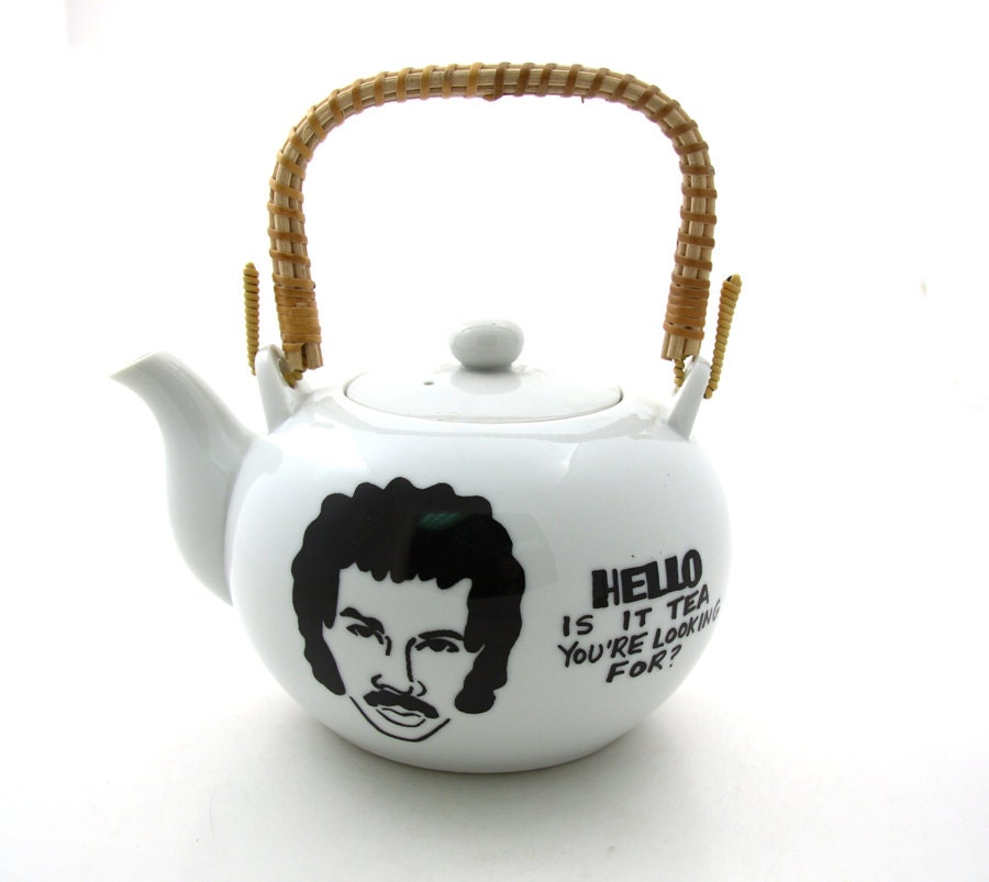 Lionel Richie Teapot Hello Is It Tea With rattan handle