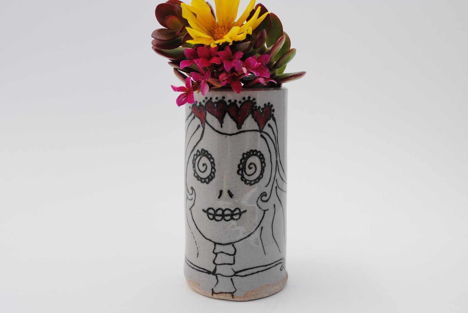 ceramic  small planter pot hearts and skull day of the dead halloween