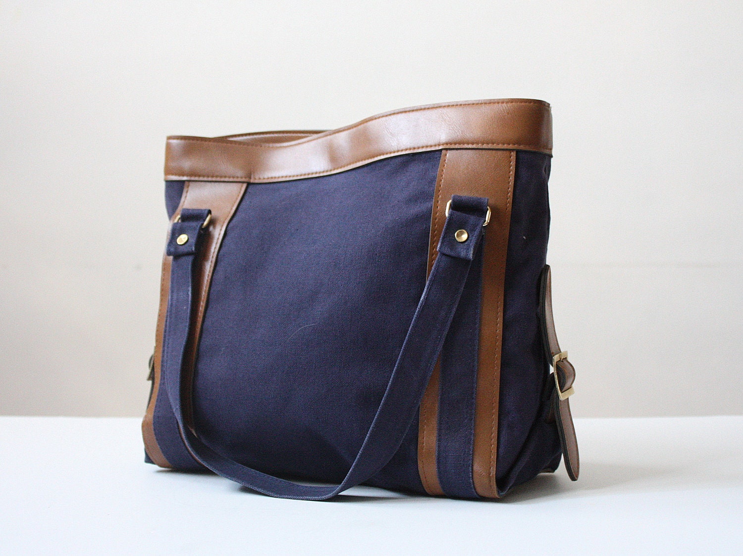 vintage canvas shoulder bag